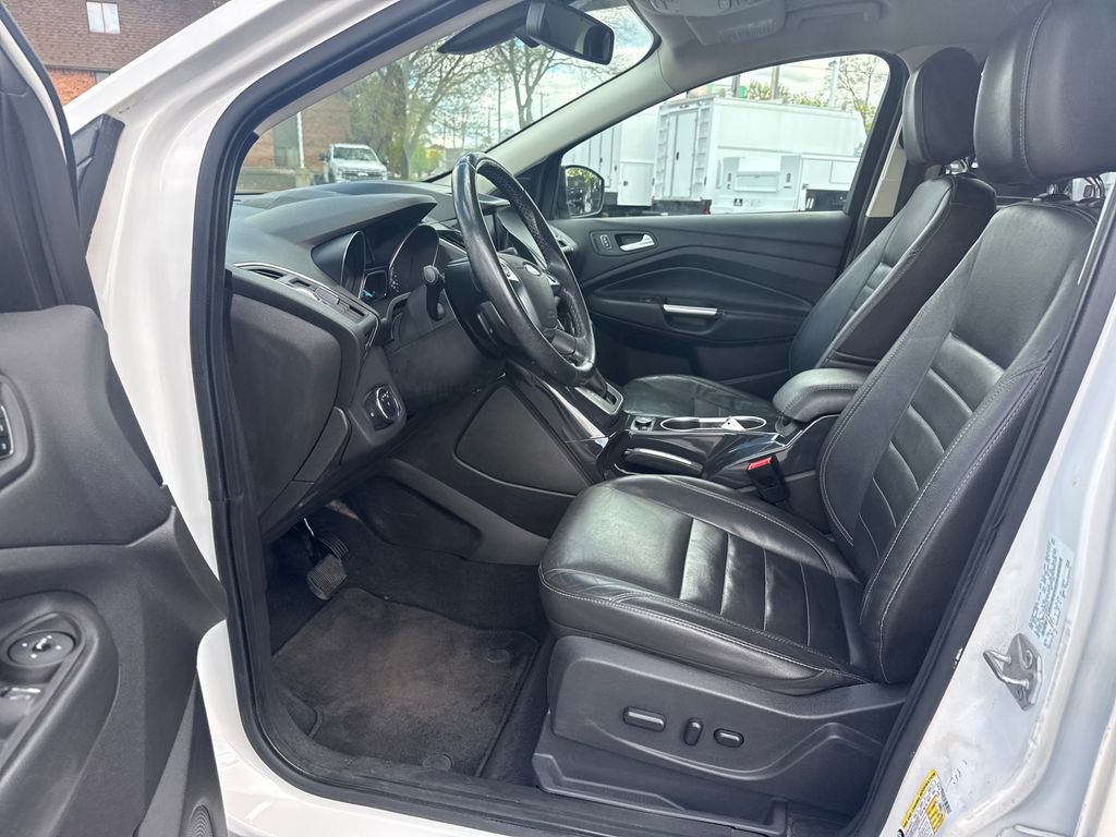 Used 2014 Ford Escape Titanium FWD image 22