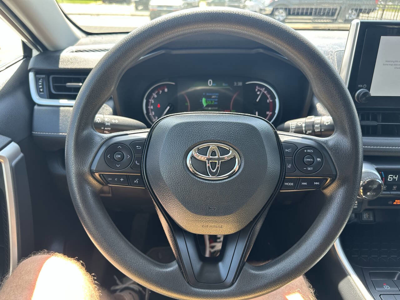 Used 2024 Toyota RAV4 XLE image 18