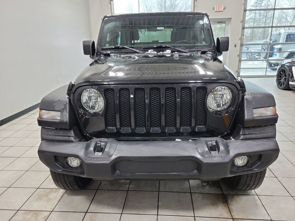 Used 2022 Jeep Wrangler Sport S image 2