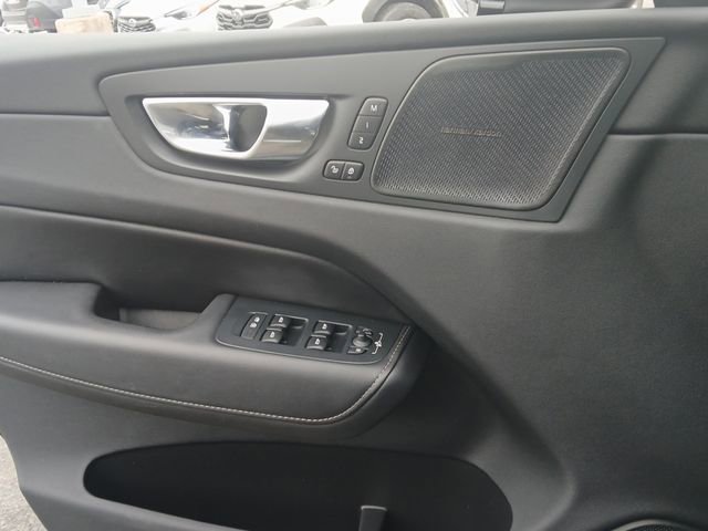 Used 2022 Volvo XC60 B5 Inscription w/ Climate Package image 18