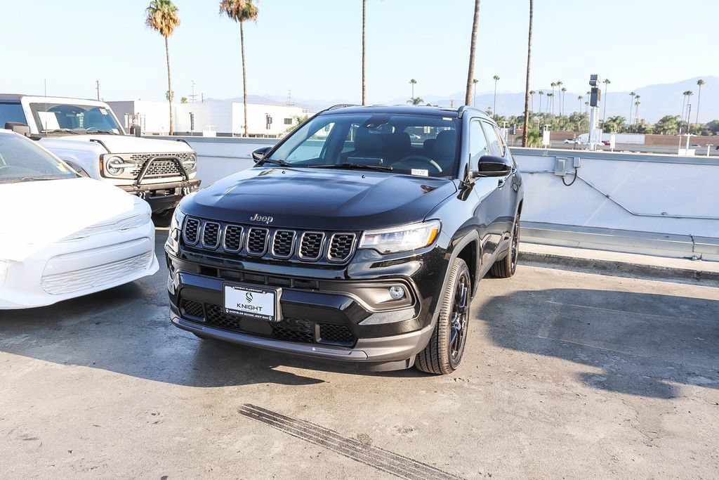 New 2026 Jeep Compass Latitude AWD/4WD image 4