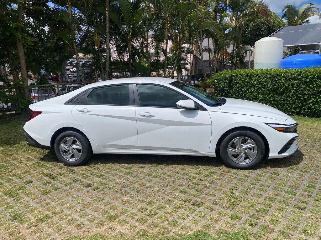 New 2026 Hyundai Elantra SE FWD image 25