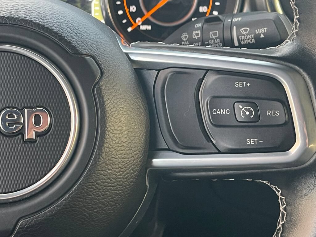 Used 2021 Jeep Wrangler Unlimited Sahara AWD/4WD image 19