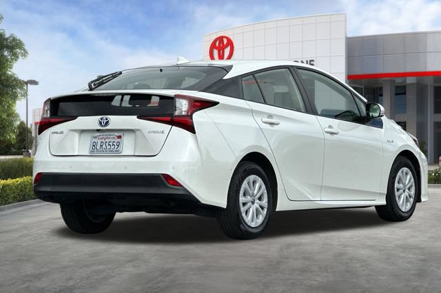 Used 2019 Toyota Prius LE FWD image 4