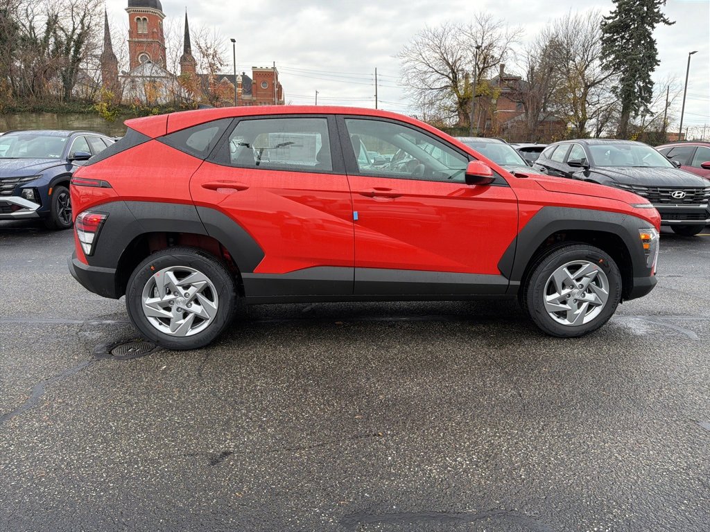 New 2026 Hyundai Kona SE image 8