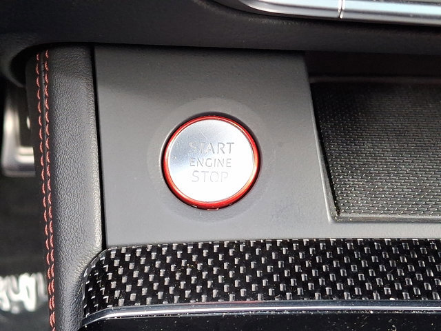 Used 2024 Audi SQ5 Prestige image 25