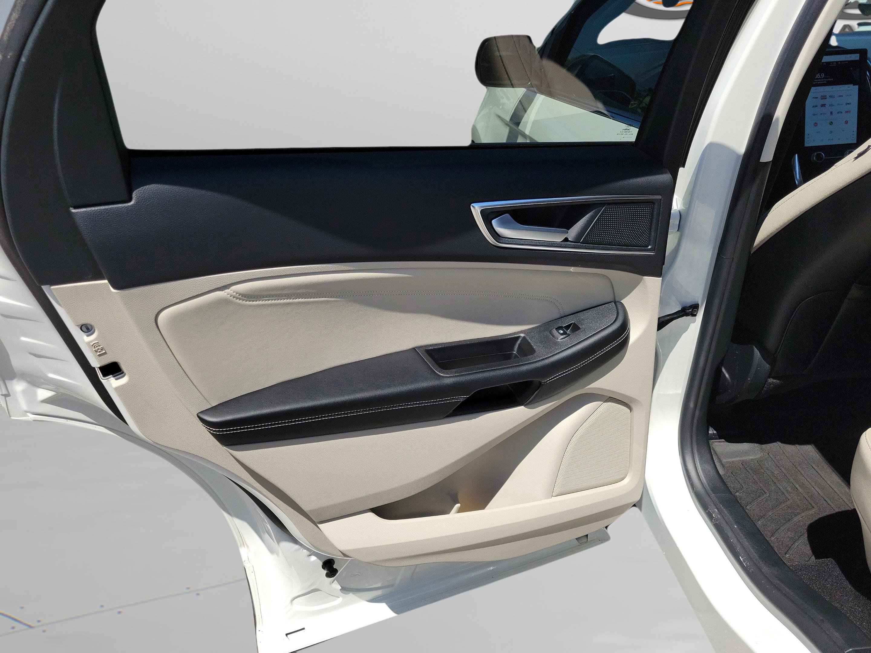 Used 2024 Ford Edge Titanium w/ Cargo Accessory Package AWD/4WD image 24