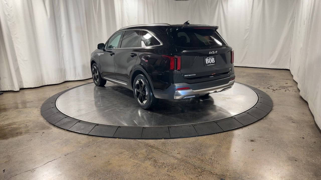Certified 2025 Kia Sorento EX w/ EX Panoramic Sunroof Package AWD/4WD image 12