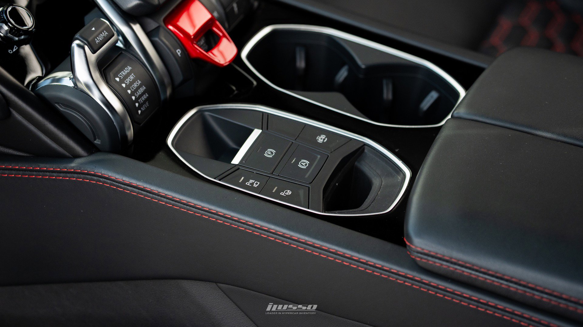 Used 2021 Lamborghini Urus image 37