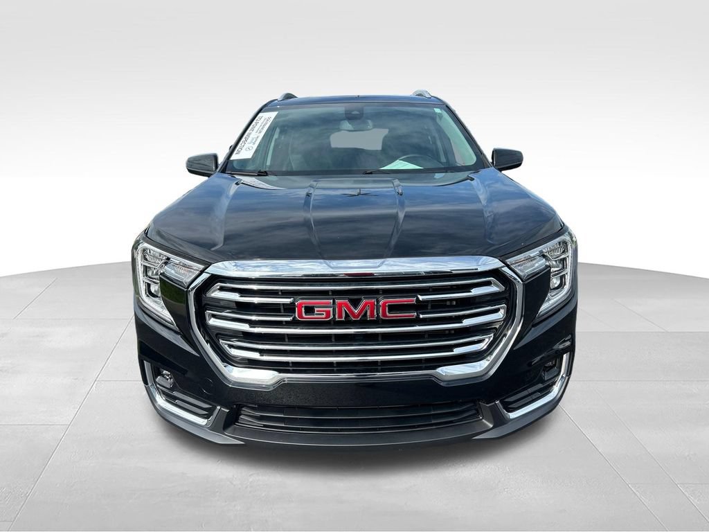 Used 2024 GMC Terrain SLT AWD/4WD image 8