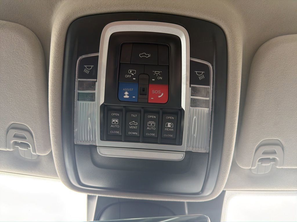 Used 2024 RAM 1500 Limited AWD/4WD image 30