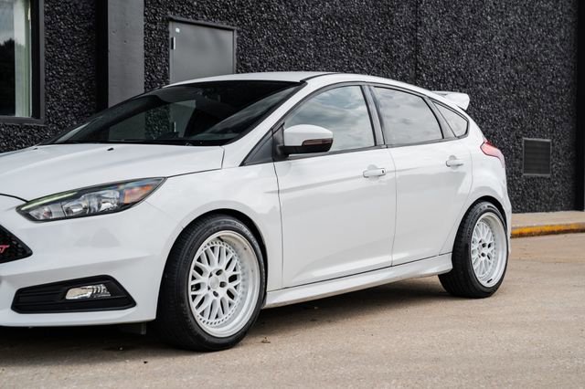 Used 2016 Ford Focus ST image 58