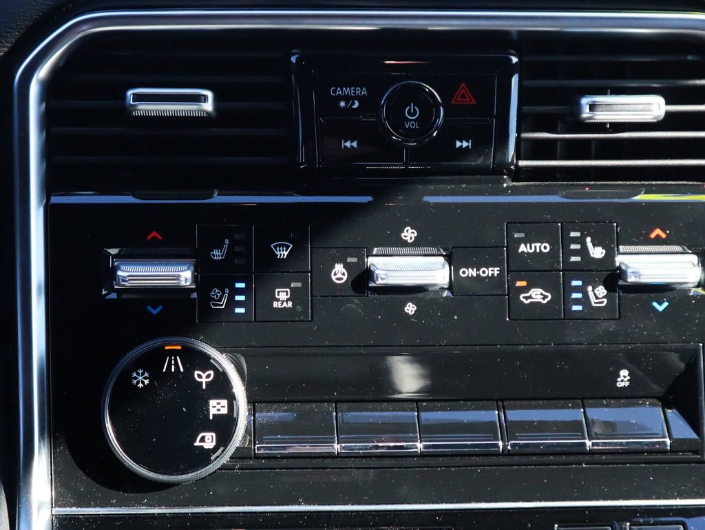 New 2025 Nissan Armada Platinum Reserve image 17