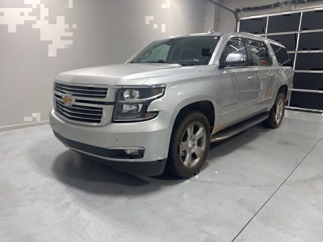 Used 2020 Chevrolet Suburban Premier RWD image 2