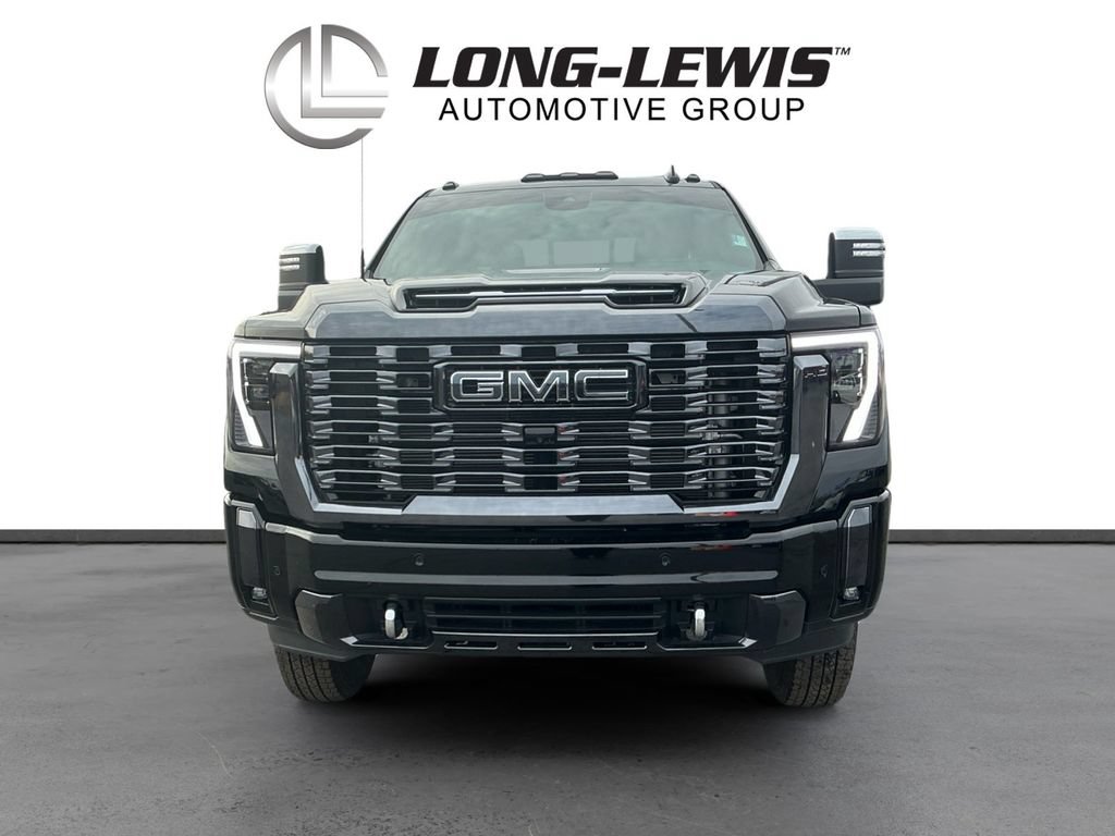 Used 2024 GMC Sierra 3500 Denali Ultimate AWD/4WD image 11