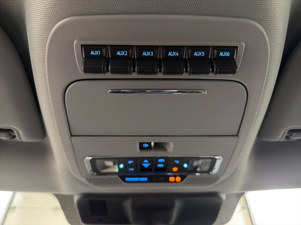 New 2026 Ford F250 Lariat w/ Lariat Premium Package AWD/4WD image 27