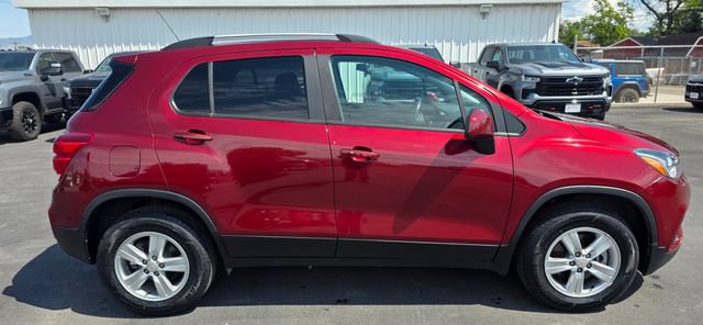 Used 2022 Chevrolet Trax LT w/ LT Convenience Package AWD/4WD image 6
