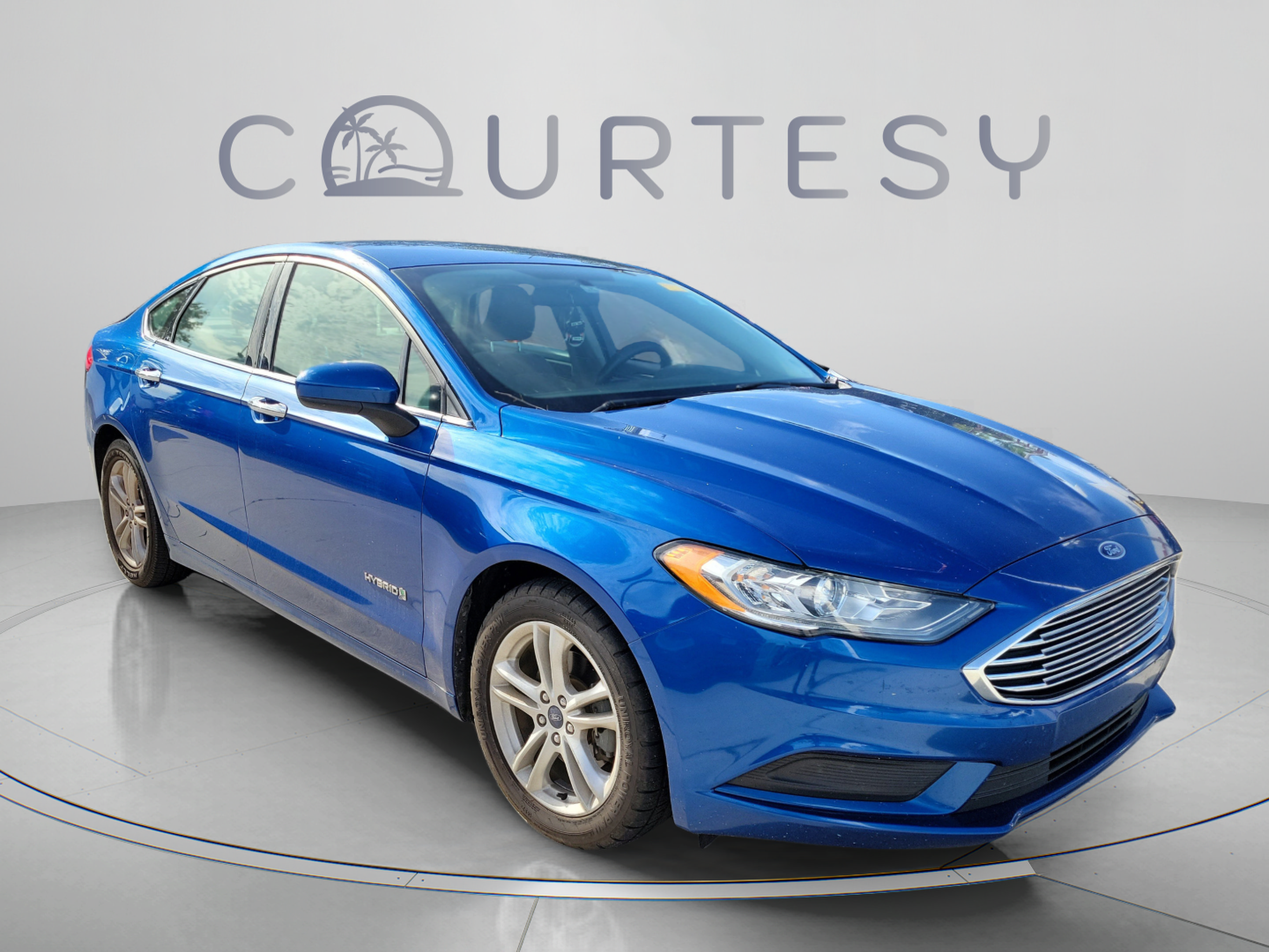 Used 2018 Ford Fusion SE FWD image 4