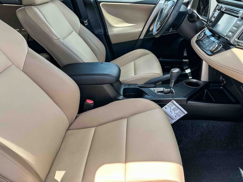 Used 2014 Toyota RAV4 Limited w/ Technology Package FWD image 23