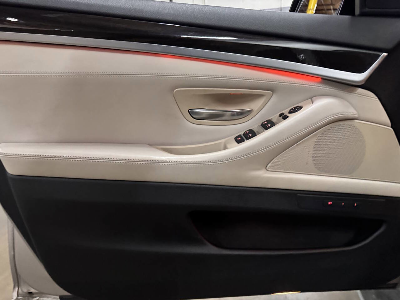 Used 2016 BMW 535i Sedan image 22