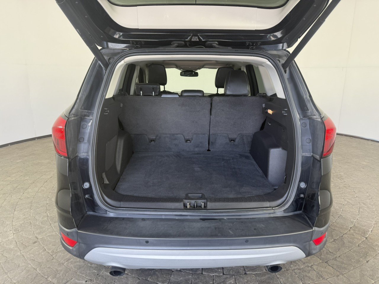 Used 2019 Ford Escape Titanium AWD/4WD image 7