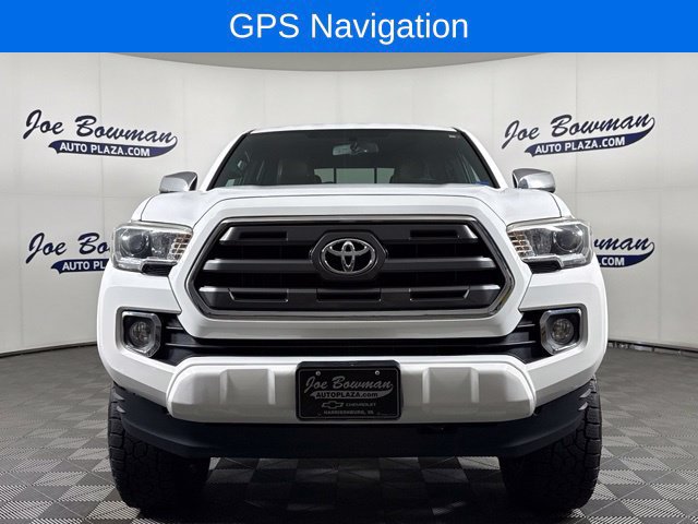 Used 2017 Toyota Tacoma Limited w/ Tow Package AWD/4WD image 4