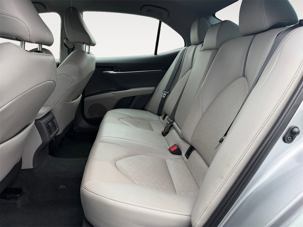 Used 2023 Toyota Camry XSE image 13
