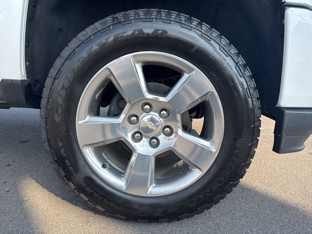 Used 2018 Chevrolet Silverado 1500 LT w/ All Star Edition image 11