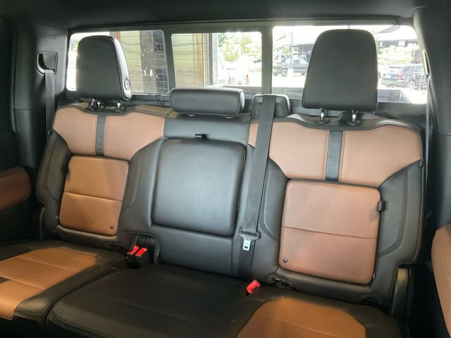 Used 2020 Chevrolet Silverado 3500 High Country w/ Gooseneck/5TH Wheel Package AWD/4WD image 19