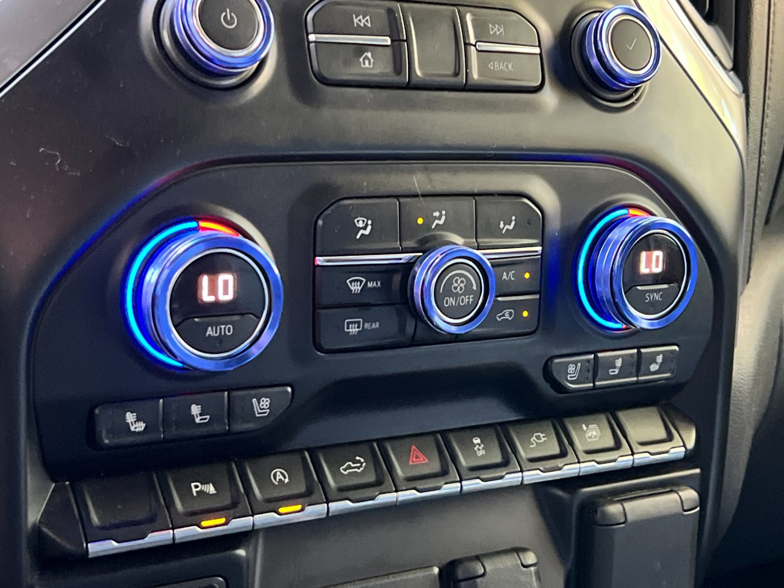 Used 2021 Chevrolet Silverado 1500 LTZ RWD image 19