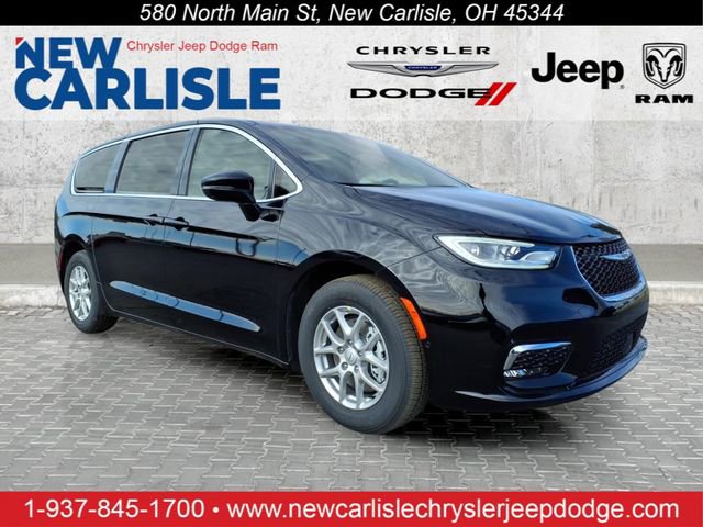 New 2026 Chrysler Pacifica Select image 1