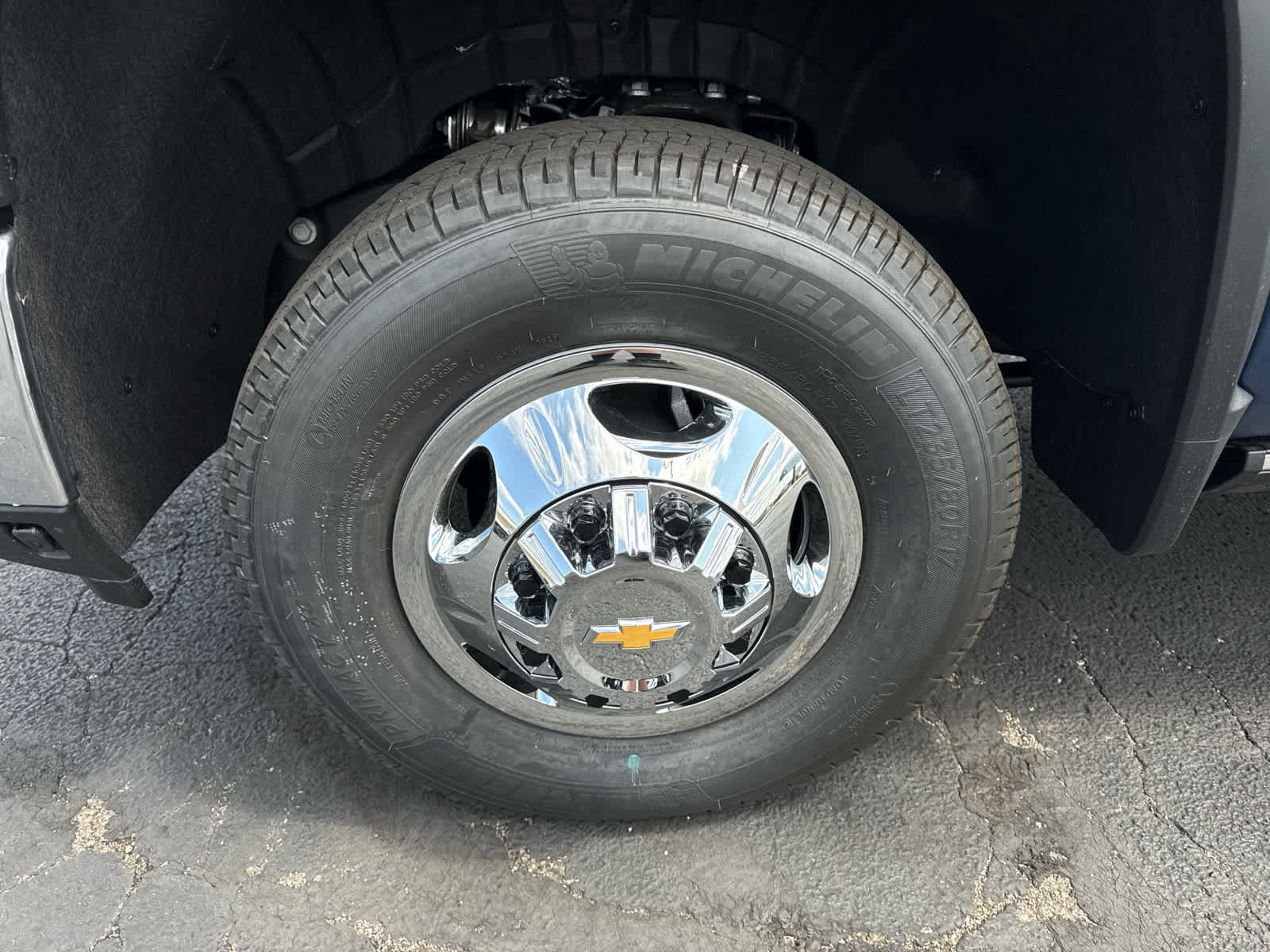 New 2026 Chevrolet Silverado 3500 LTZ w/ LTZ Plus Package AWD/4WD image 9
