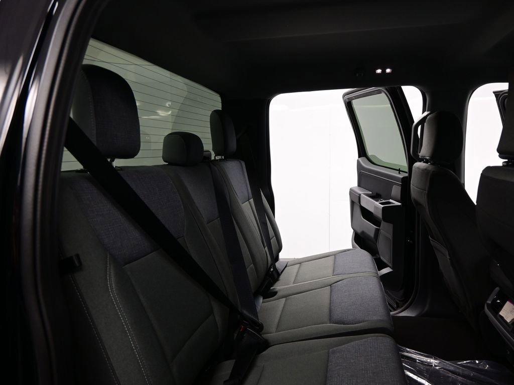 Used 2025 Ford F150 Lightning XLT image 21