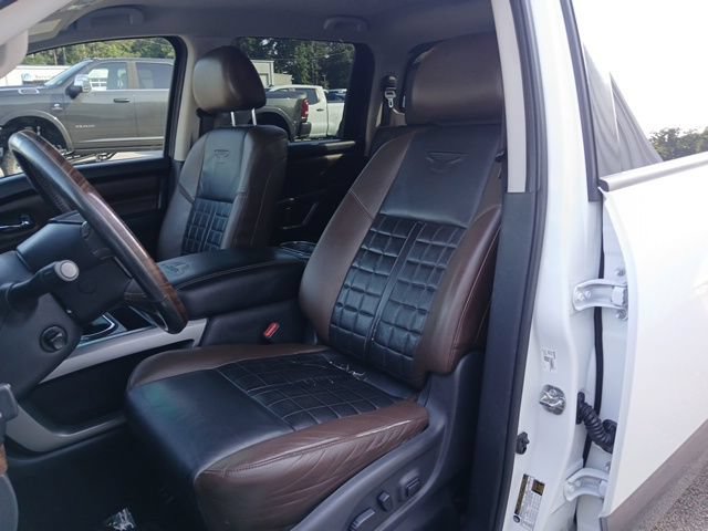 Used 2017 Nissan Titan Platinum Reserve AWD/4WD image 33