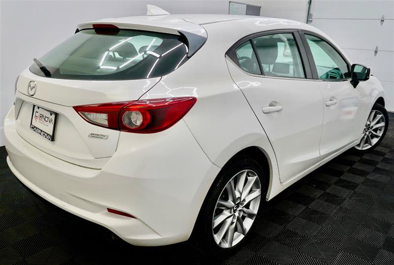 Used 2017 MAZDA MAZDA3 Grand Touring w/ Premium Equipment Package FWD image 7