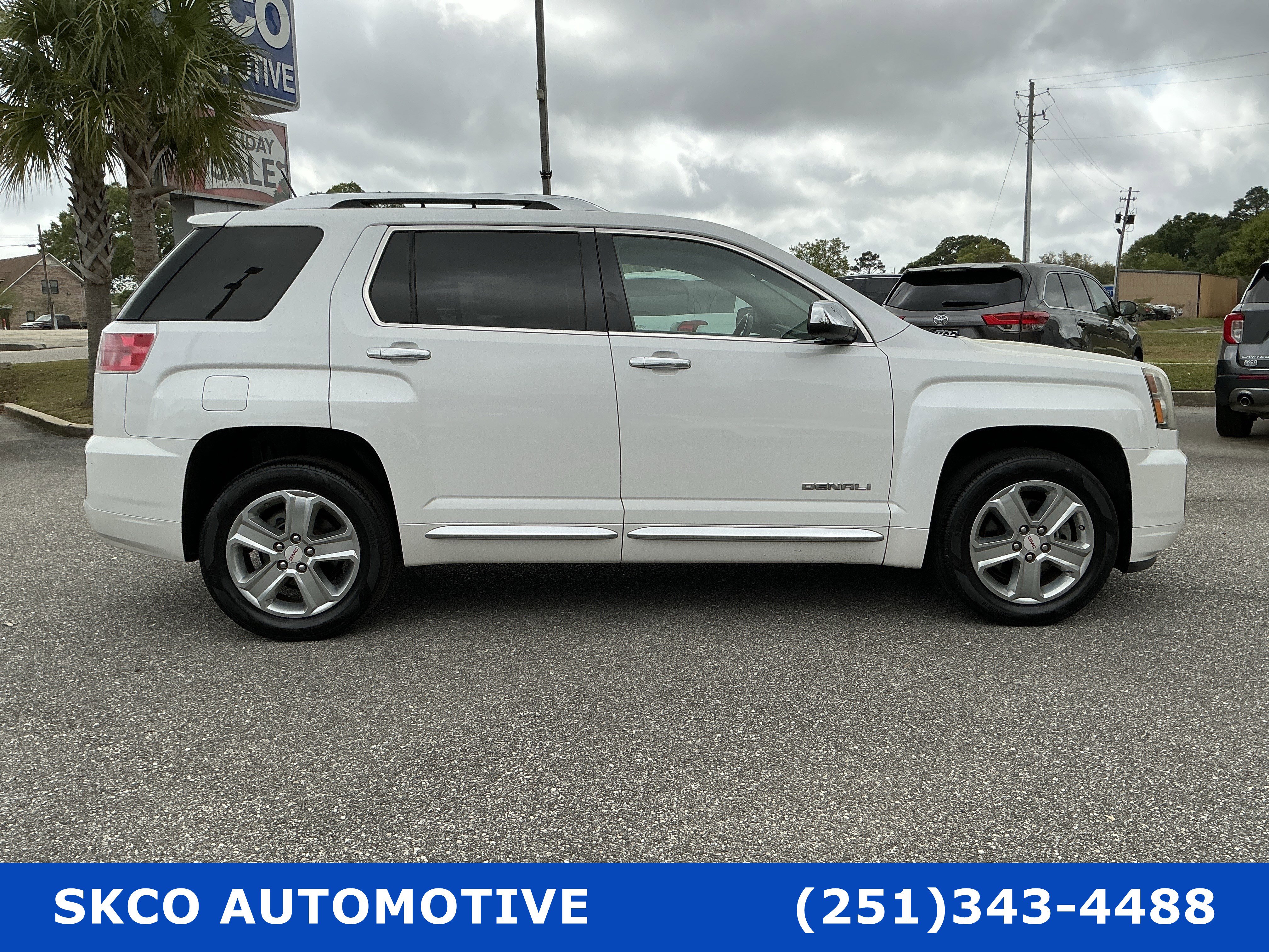 Used 2017 GMC Terrain Denali FWD image 6