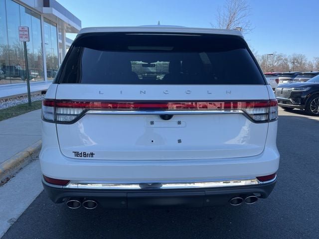 Used 2024 Lincoln Aviator AWD w/ Premium Package image 7