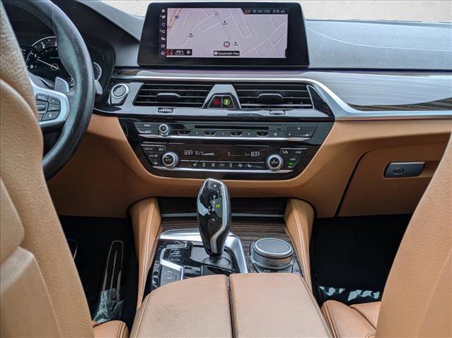 Used 2019 BMW 540i xDrive w/ M Sport Package image 10