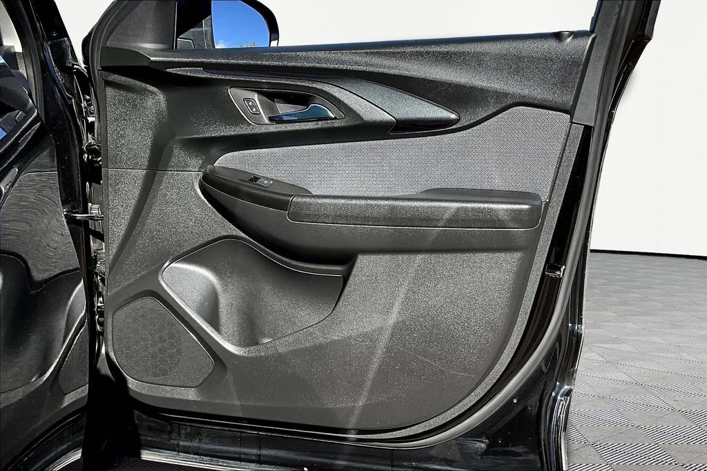 Used 2023 Chevrolet TrailBlazer LT image 19