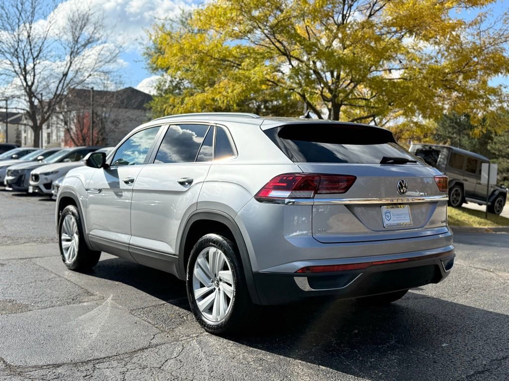 Used 2022 Volkswagen Atlas Cross Sport SE image 11