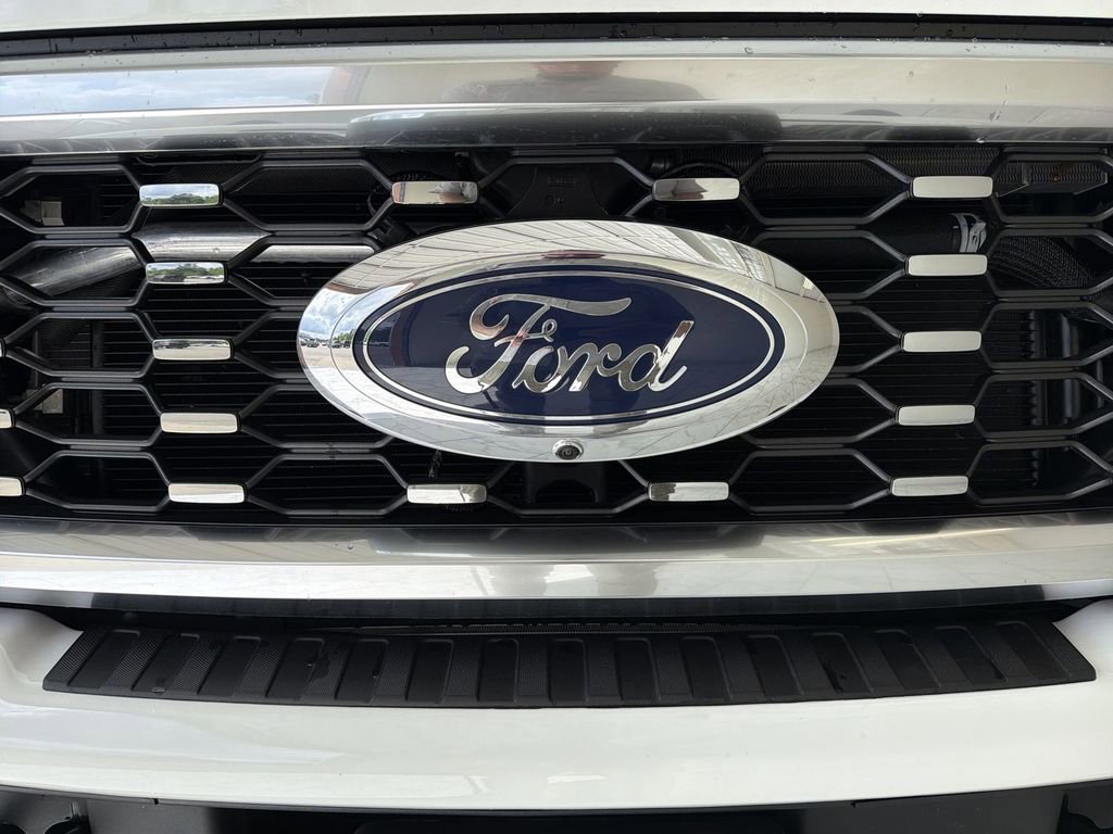 Used 2026 Ford F450 Platinum w/ Platinum Plus Package AWD/4WD image 32