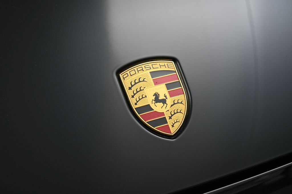 Certified 2022 Porsche Cayenne Platinum Edition AWD/4WD image 13