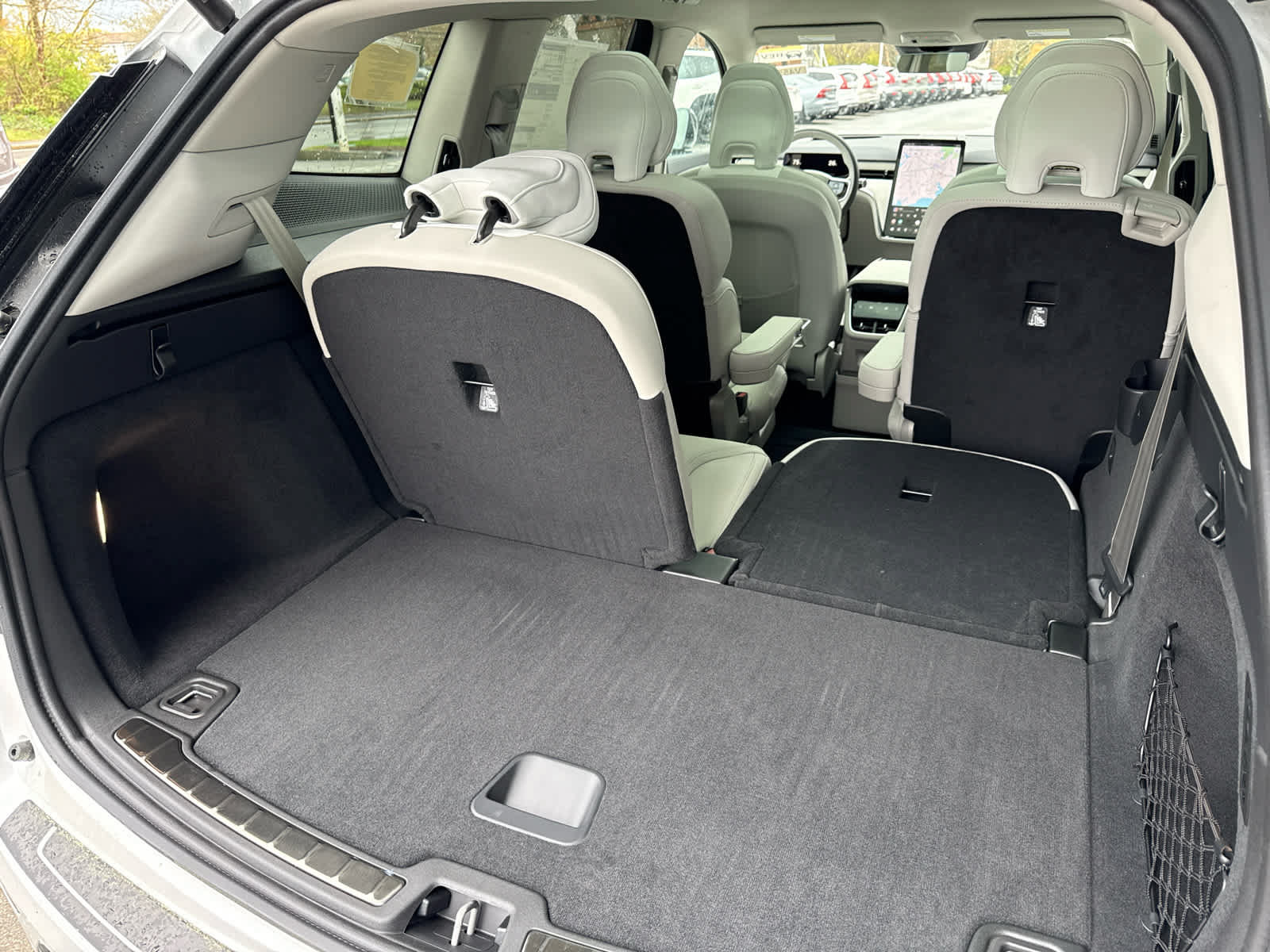 New 2026 Volvo EX90 Plus AWD/4WD image 17