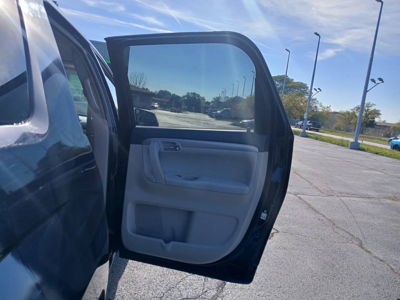 Used 2007 Saturn Outlook XE FWD image 13