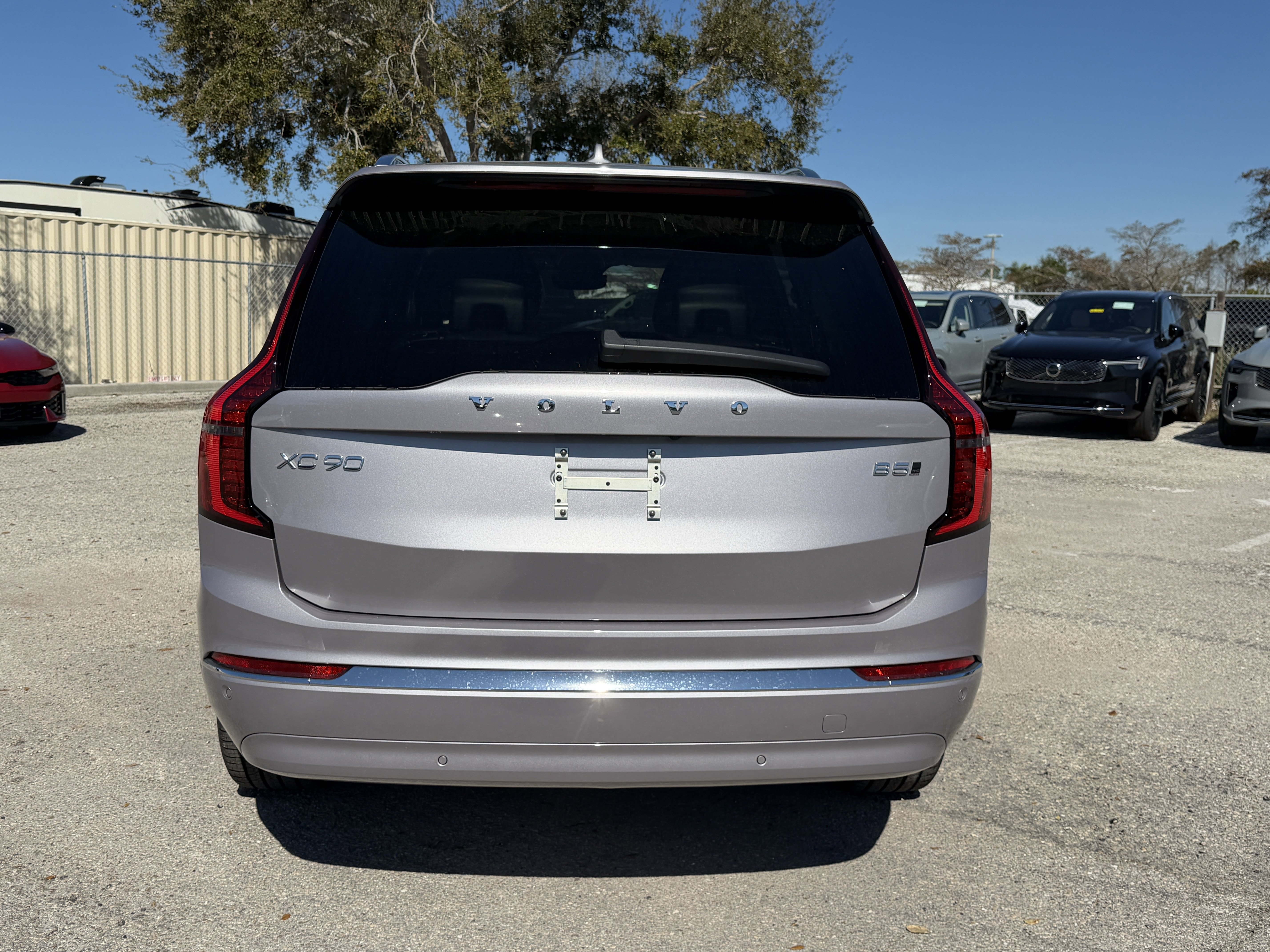 New 2026 Volvo XC90 B5 Ultra w/ Protection Package AWD/4WD image 4