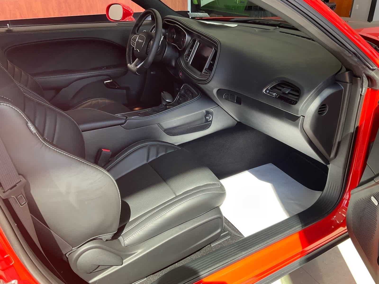 Used 2022 Dodge Challenger SRT Hellcat RWD image 25