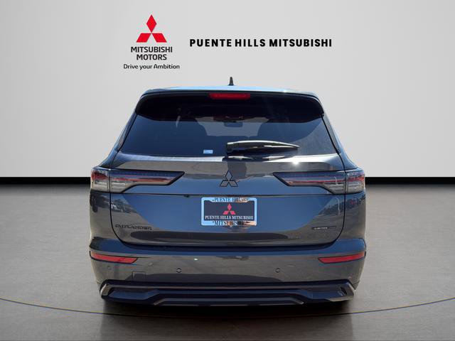 New 2026 Mitsubishi Outlander LE image 6