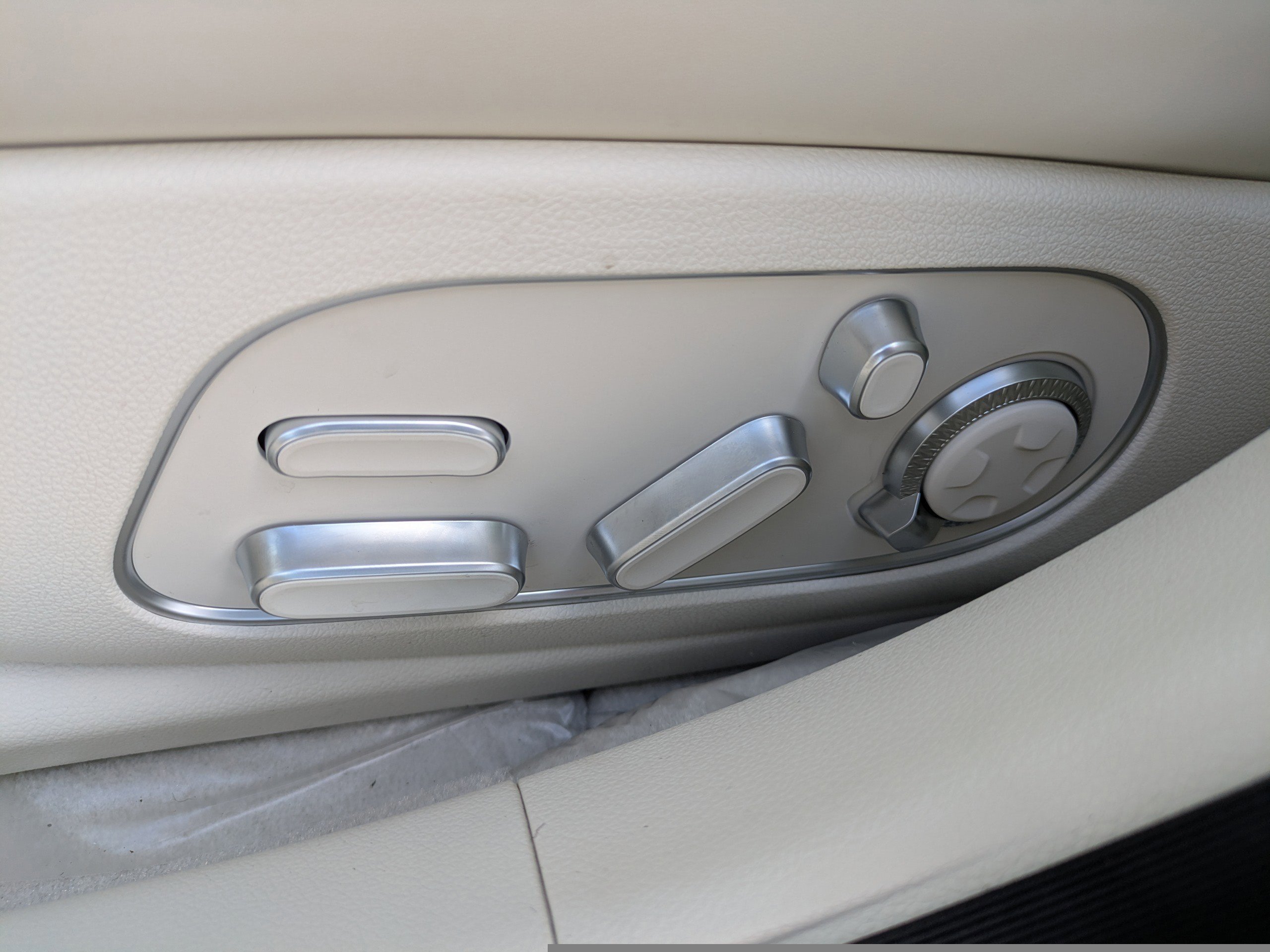 New 2026 Genesis G90 3.5T AWD/4WD image 18