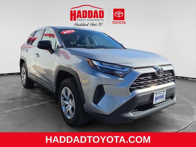 Certified 2023 Toyota RAV4 LE AWD/4WD image 8
