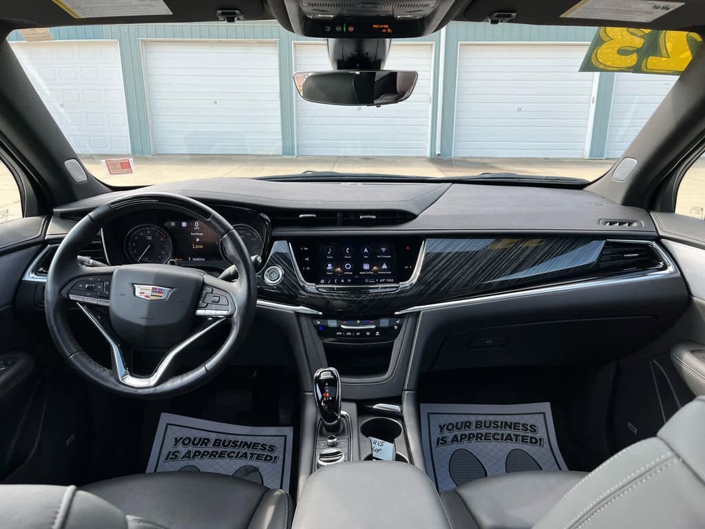 Used 2023 Cadillac XT6 Premium Luxury w/ Technology Package AWD/4WD image 21